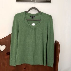Green Banana Republic light sweater